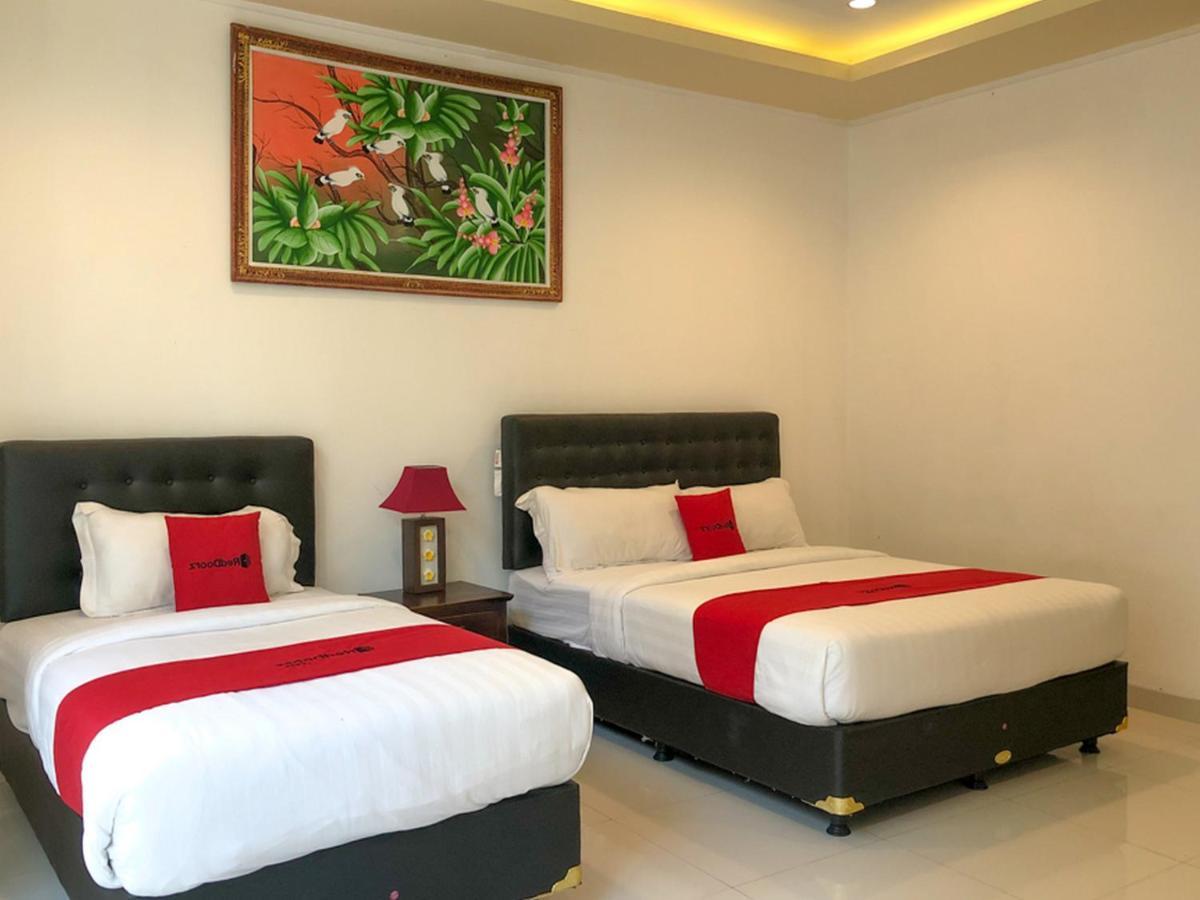 Reddoorz Plus Near Dreamland Beach جيمباران المظهر الخارجي الصورة